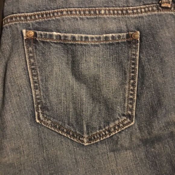 Old Navy distressed whisker jeans - Picture 2 of 3